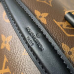 Louis Vuitton Pochette Metis Backpack M11941 Apricot